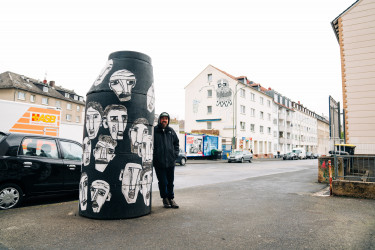 Kunstsäule im Schillerkiez