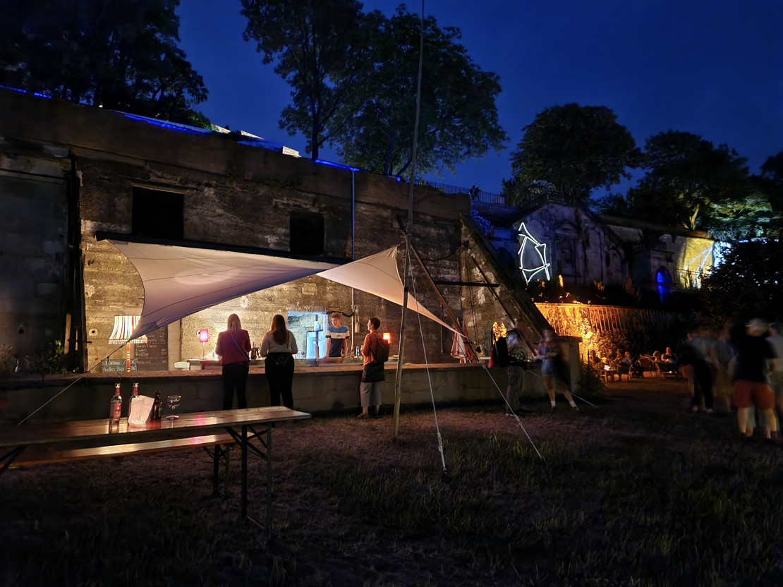 Lichtewege auf den Weinbergterrassen in Kassel