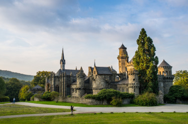 Löwenburg im Bergpark - Paavo Blåfield