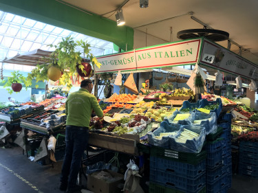 Obst und Gemüse in der Kasseler Markthalle